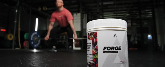 best-new-pre-workout-for-men-in-2025-peak-aminos-forge-1800x1000